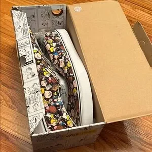 NIB Vans Men’s Peanuts gang comics slip on sneakers in size 13 Vans | Shoes | Nib Vans Mens Peanuts Gang Comics Slip On  main image 3
